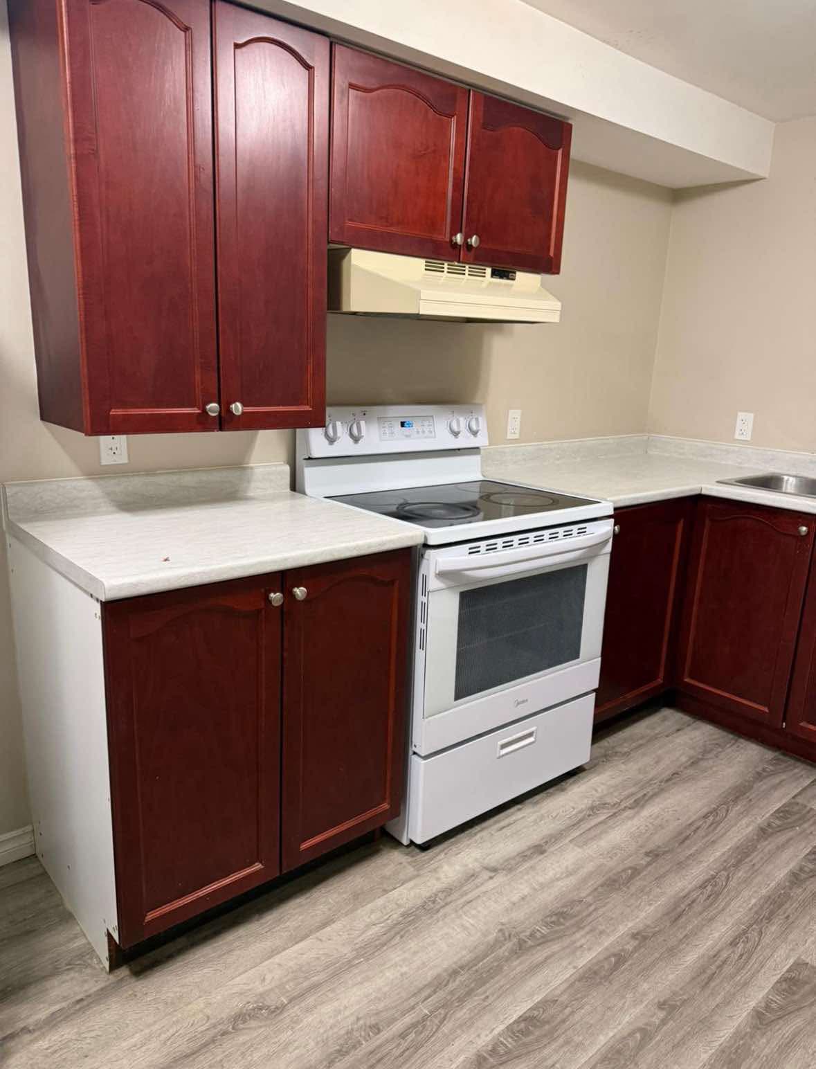 Clean kitchen ready for move-in